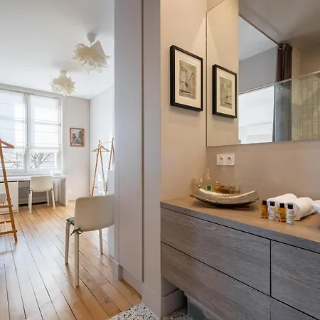 Veeve - Arboreal Maison Apartment